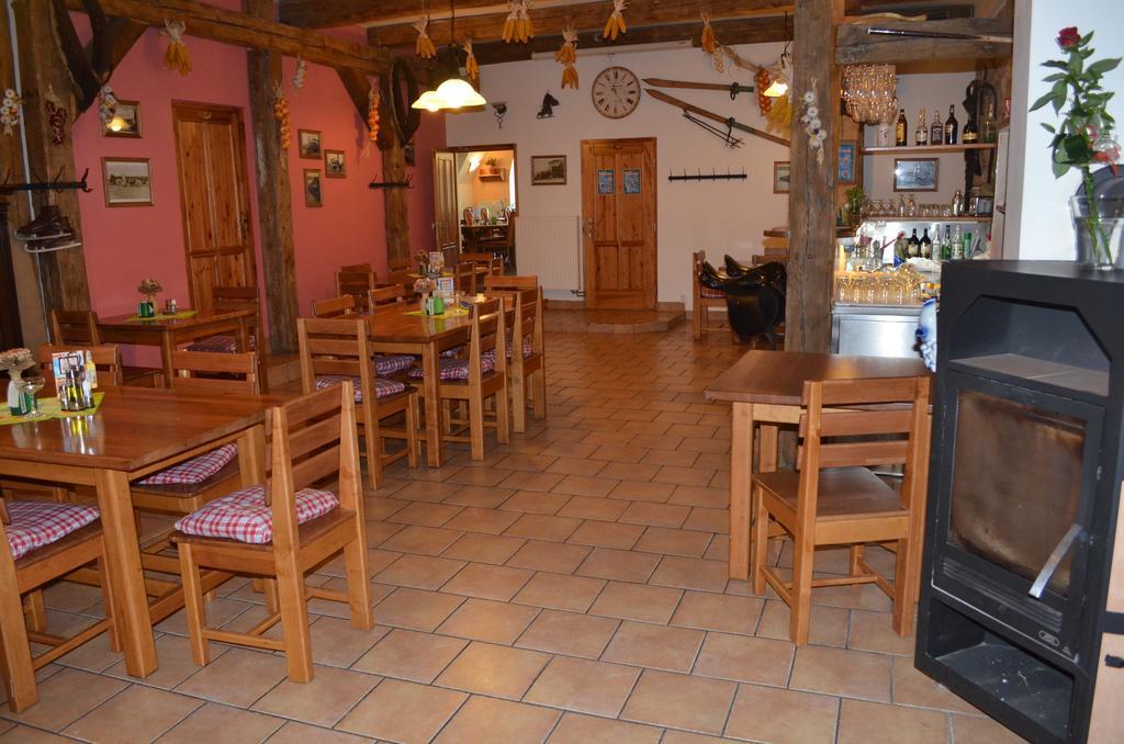 Hotel Na Statku Neprevazka Dış mekan fotoğraf